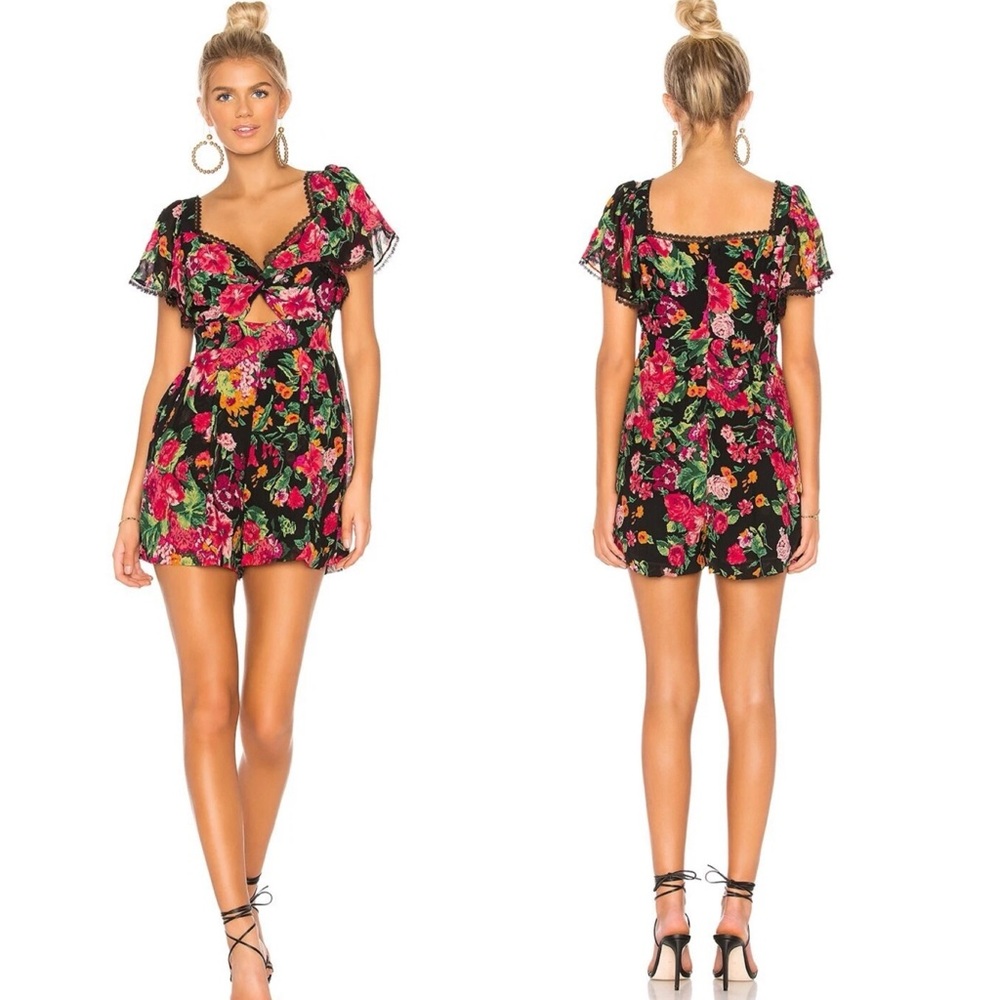 BCBGMaxAzria Flutter Sleeve Twist Front Romper Garden Floral Black Lace S Small